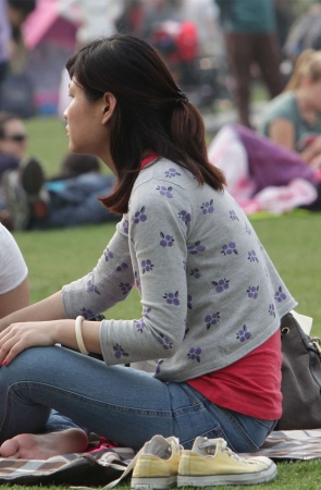 No386 清纯幼滑的感觉，两位少女的鲜嫩玉足