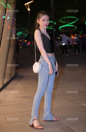 夜拍又遇紧牛