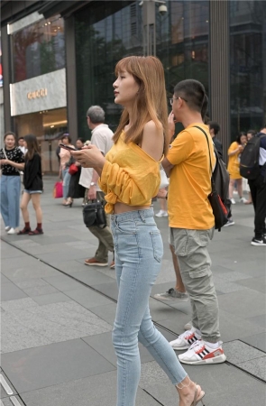 紧身牛仔裤高跟美女3A249[1.56G]