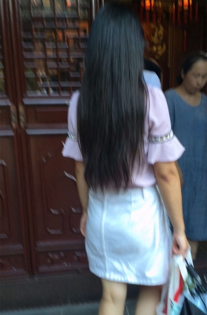白裙青春小妹