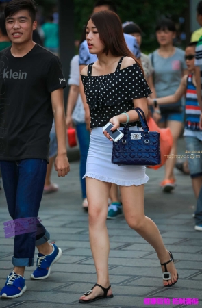 李欢原创--------短裙，丰腴（22P）