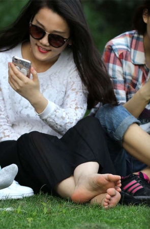 No1161 人人都爱的大眼长发美少女，更何况还有双粉N的玉足 第1套