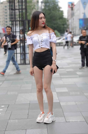气质长发美女
