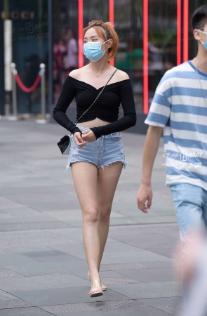 2067-15+56/喜欢看热裤，因为真的很短 5P