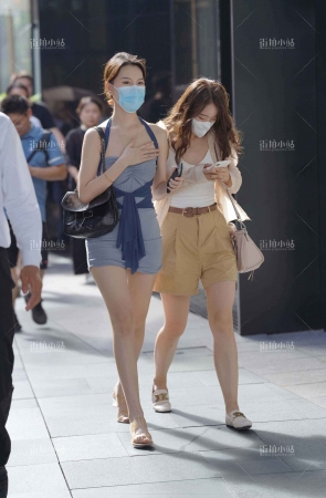 大长腿美女