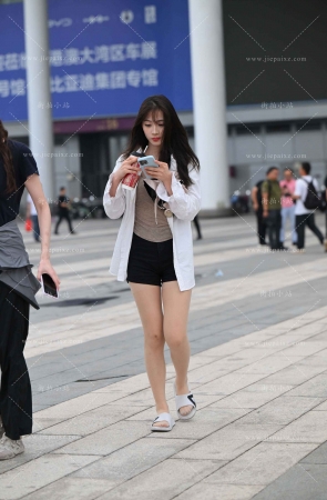 热牛裤里丝肉丝拖鞋小妹 [19P]