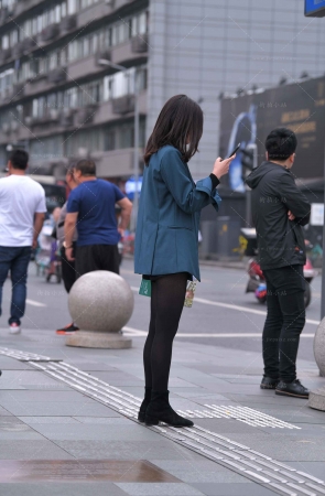 韩版西装外套，黑丝美眉