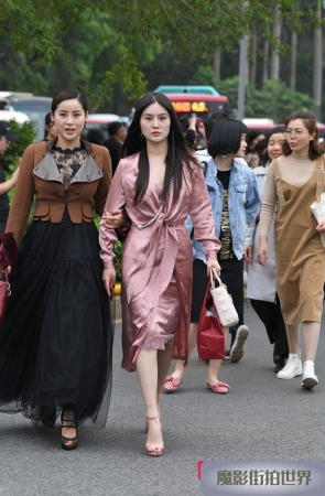 粉色凉高美女3A889[239M]