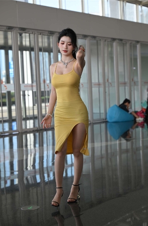 爱穿油亮丝的bb酱