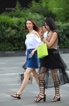 高挑美人儿模特气质