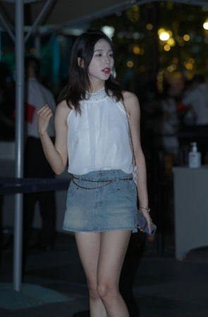 高挑精致靓丽 [104P-1.21GB]