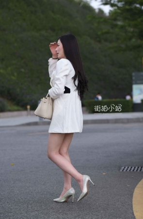 深V美腿高跟