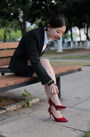 小S街拍&OL红色高跟肉丝 【套图+视频】