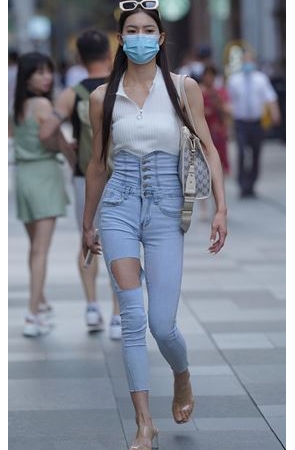 束腰牛仔美女(45P)