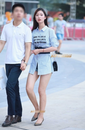 热裤，裸腿，美女