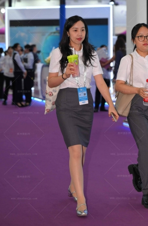 SH25-53-44√肉丝职工，下班了 7P