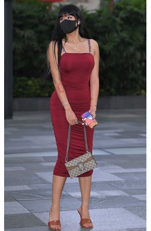 吊带红裙美女【套图+视频】