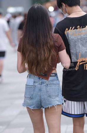 22616-40+63热裤长靴美腿女友 15P